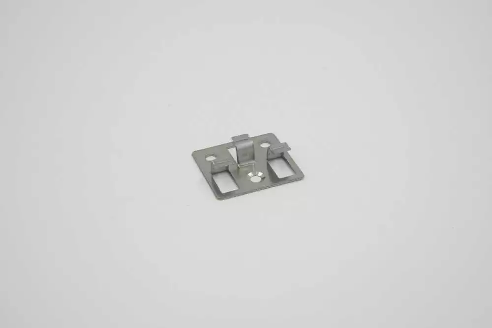 Clips Metalliques pour lame outdoor decking