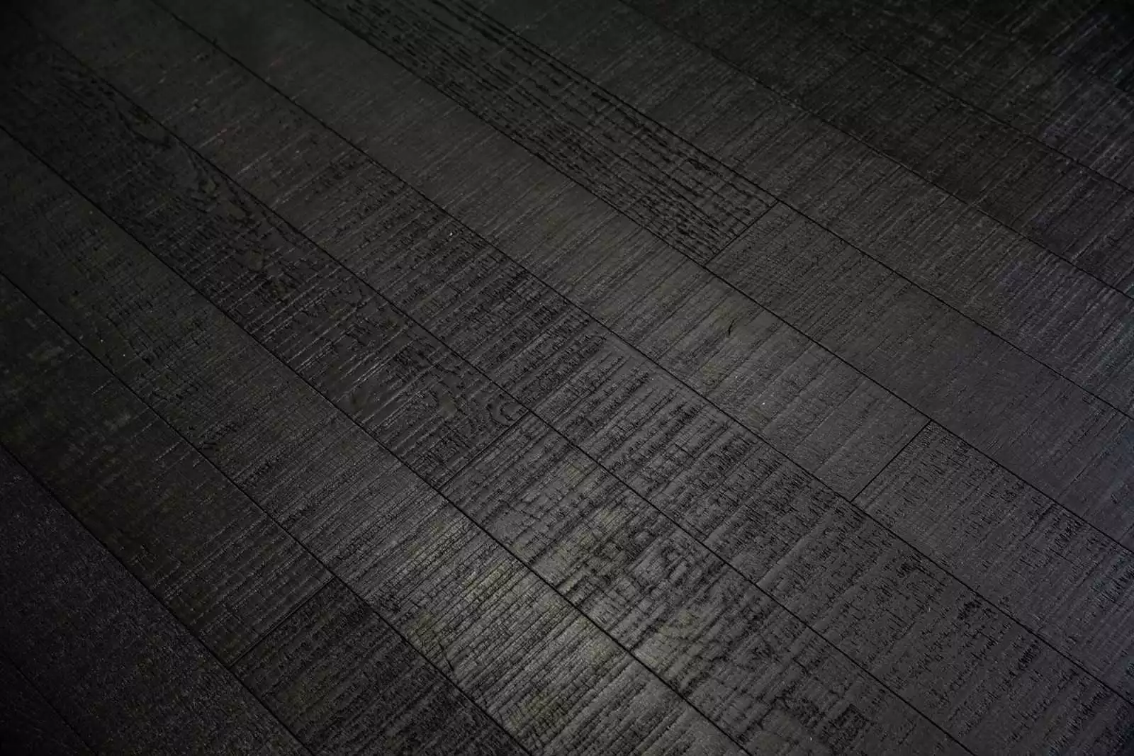 SAWN INTENSE BLACK SELECTION - Image 3